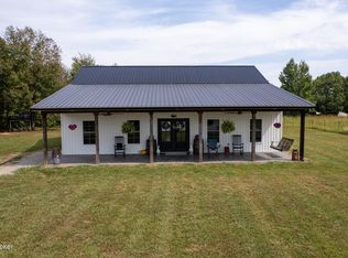 3991 Rabbit Flat Rd, Caneyville, KY 42721