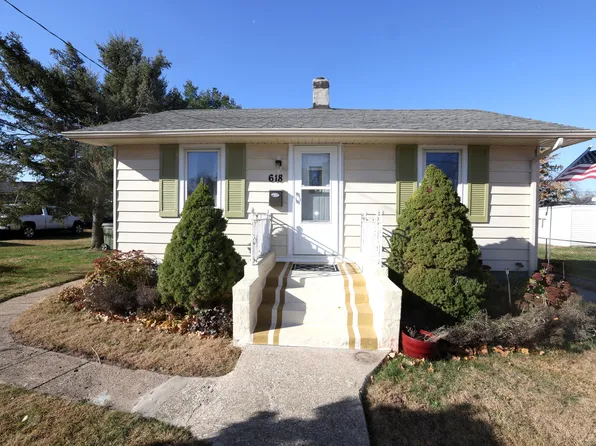 618 S Union St, Madrid, IA 50156