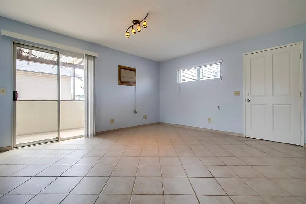 2 bed, 650 sqft, $2,800 — Photo 4