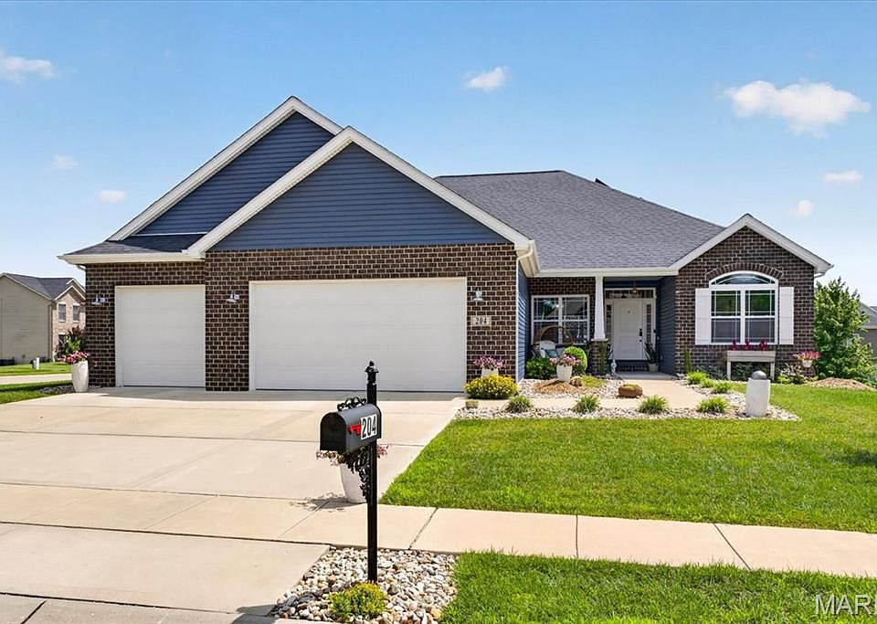 1st image of 204 Meridian Oaks Dr