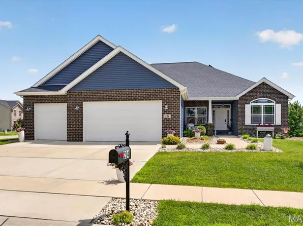204 Meridian Oaks Dr, Glen Carbon, IL 62034