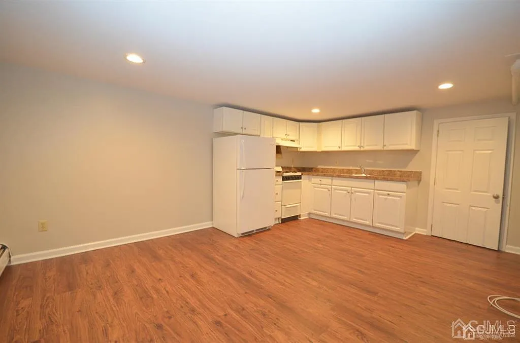 1 bed, 1.0 bath, $1,575 — Photo 1
