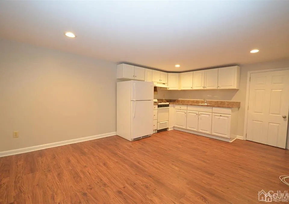 405 N Washington Ave #6