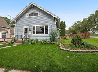 2019 S 9th St, Manitowoc, WI 54220