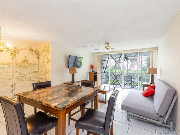 3rd image of 1710 NE 191st St APT 115-3