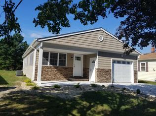 281 Costa Mesa Dr, Toms River, NJ 08757