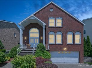 8 Apple Ct, Eastchester, NY 10709