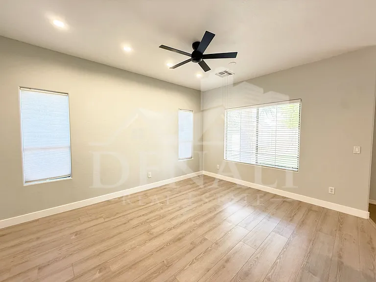 3998 W Roundabout Cir — Photo 8