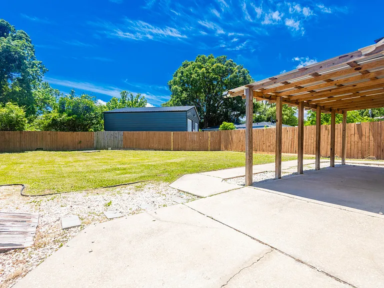 4519 Martha Ave — Photo 11