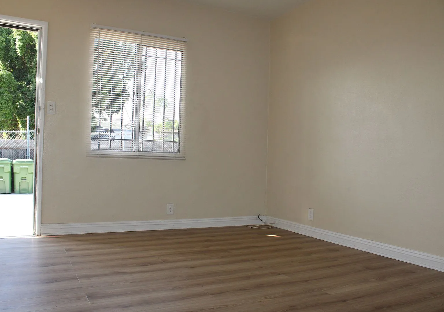 6340 10th Ave — Photo 1