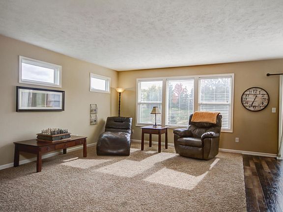5th image of 3060 Gilmore Ln