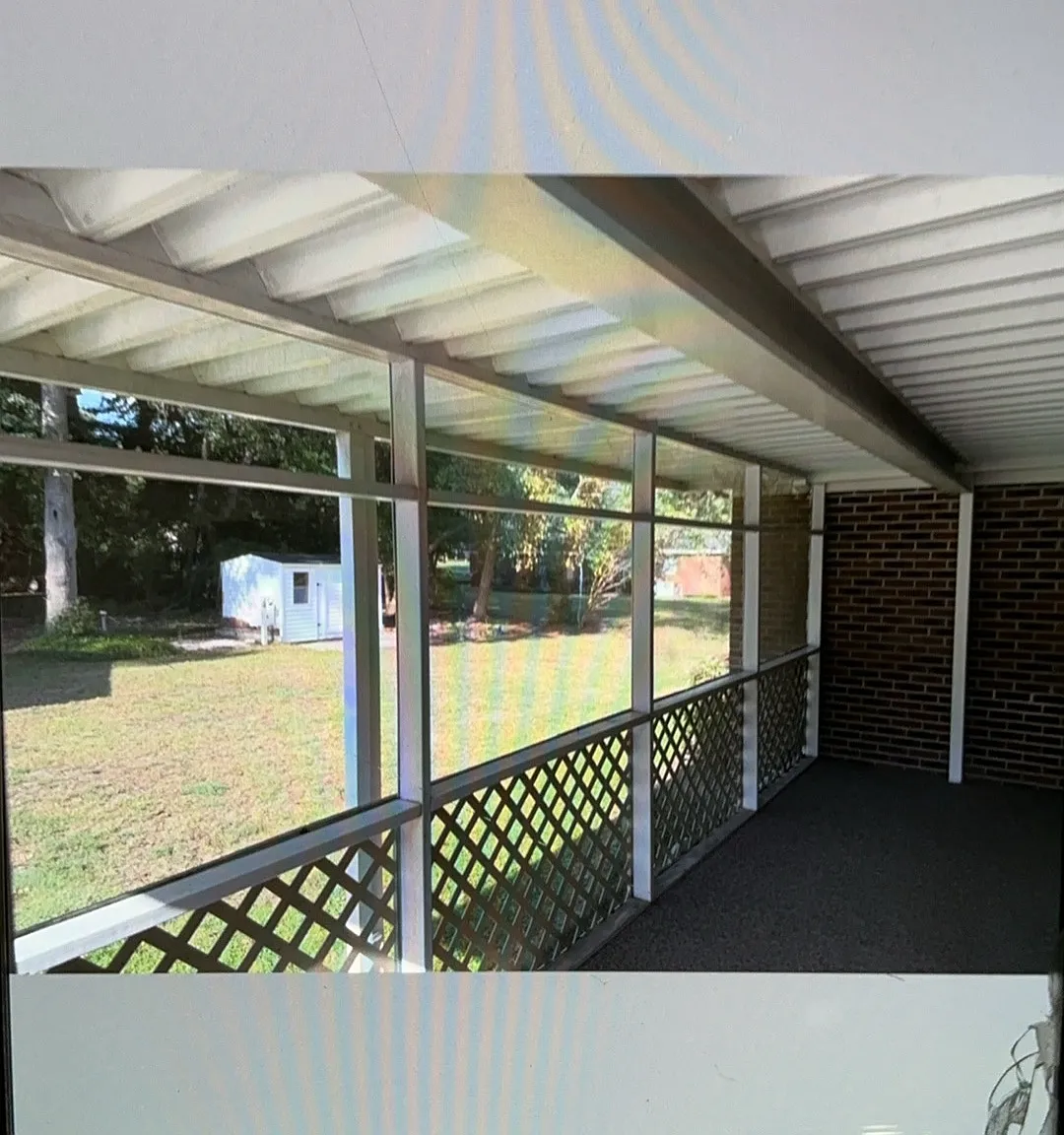 3 bed, 1555 sqft, $1,800 — Photo 3