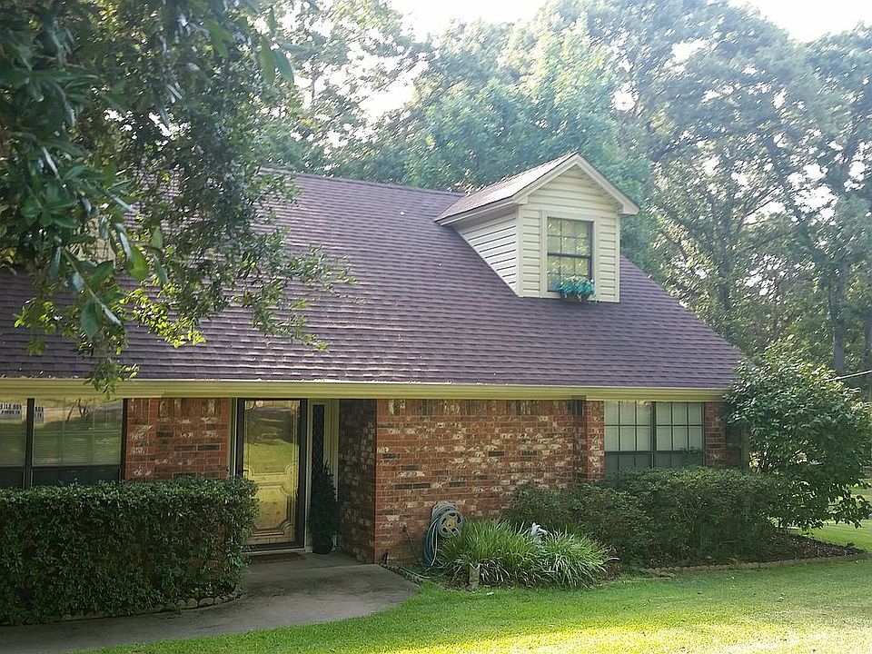 1st image of 100 Angelina Dr