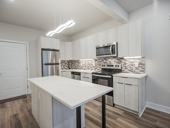 5th image of 3707 Haverford Ave #2