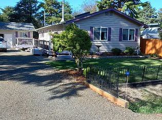 173 S Oar Loop SW, Ocean Shores, WA 98569