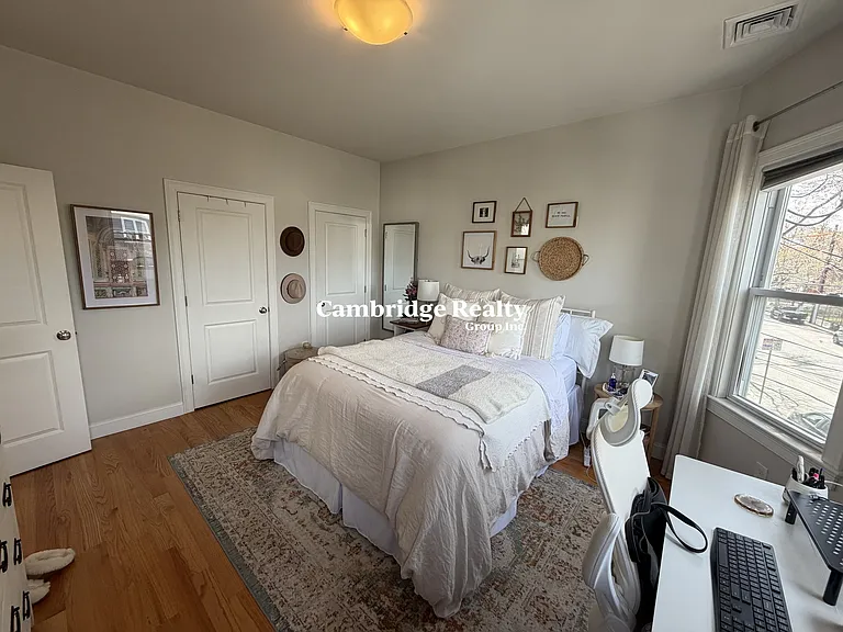440 Windsor St #2 — Photo 8