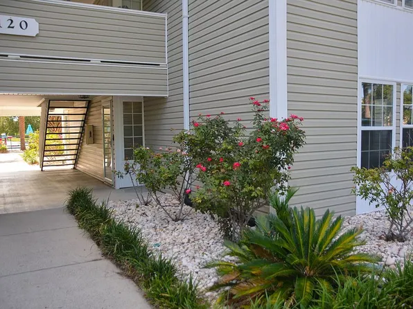 120 Spanish Oak Ct APT C, Surfside Beach, SC 29575