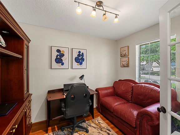 4th image of 6815 River Mill Dr