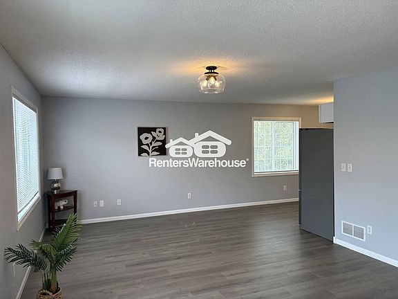 5th image of 2541 Cobble Hill Ct Unit L