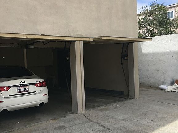 5th image of 1120 Pacific Beach Dr Unit 3