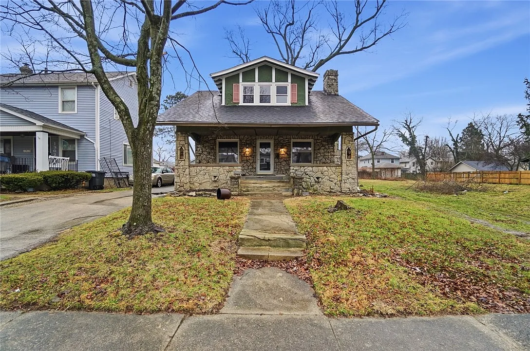 1838 Malvern Ave photo 1