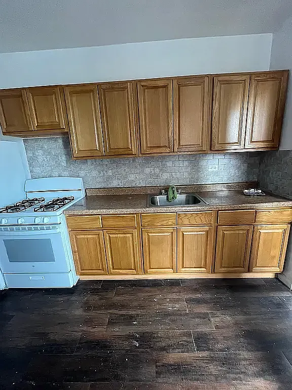 2675 Ocean Avenue — Photo 1