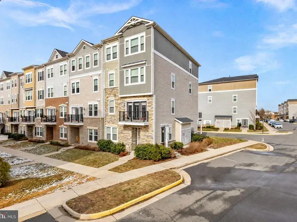 41977 Pickwick Mill Ter, Aldie, VA 20105