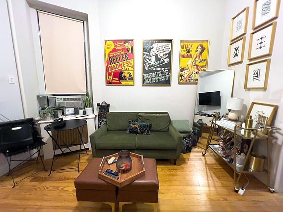 4th image of 71 Thompson St APT 1B