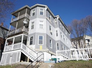 27 Rodney St, Worcester, MA 01605