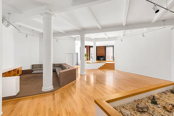 Sold by Compass | media 14