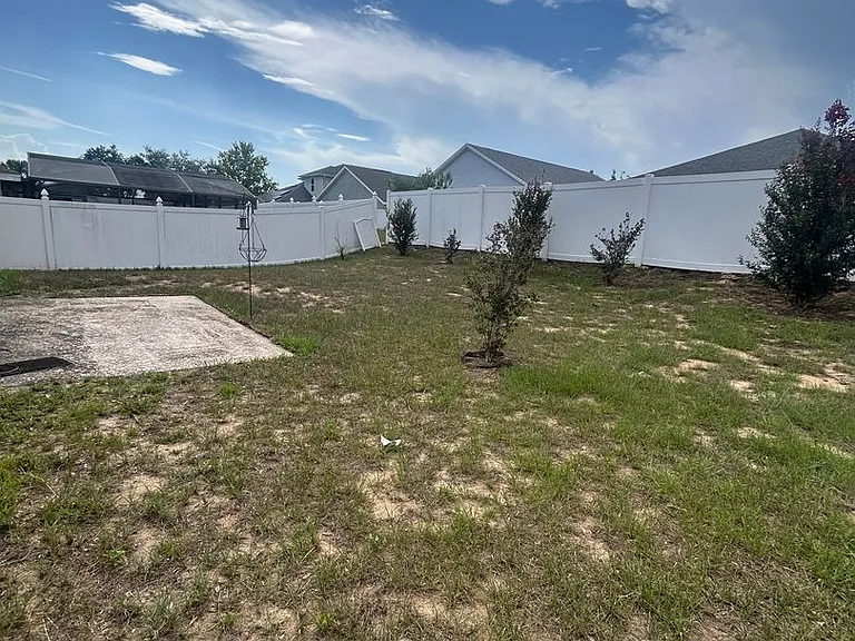 136 Grantham Dr — Photo 24