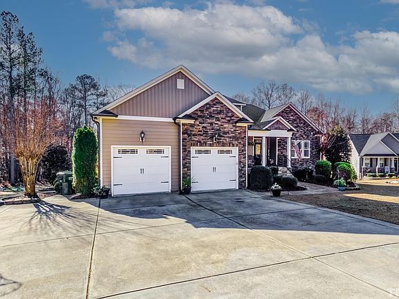 2nd image of 639 Falls Dr