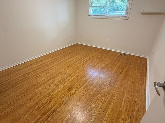 3rd image of 657 Sevilla Park Pl