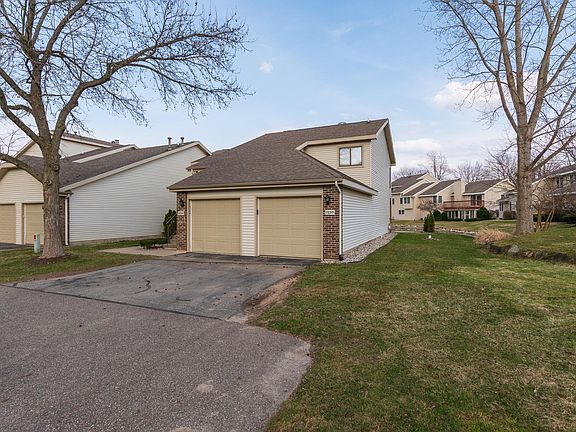 4th image of 7695 Blackmar Cir