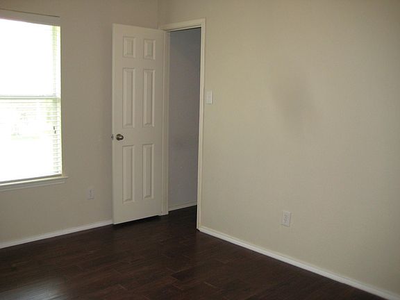 2nd image of 10030 Red Cedar Dr