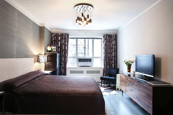 Rented by Jonathan T Rossman, LREB | media 12