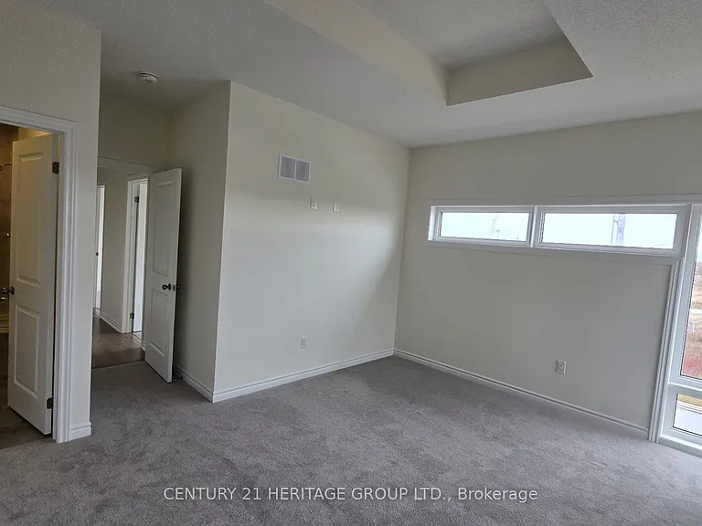 4 Singhampton Rd — Photo 12