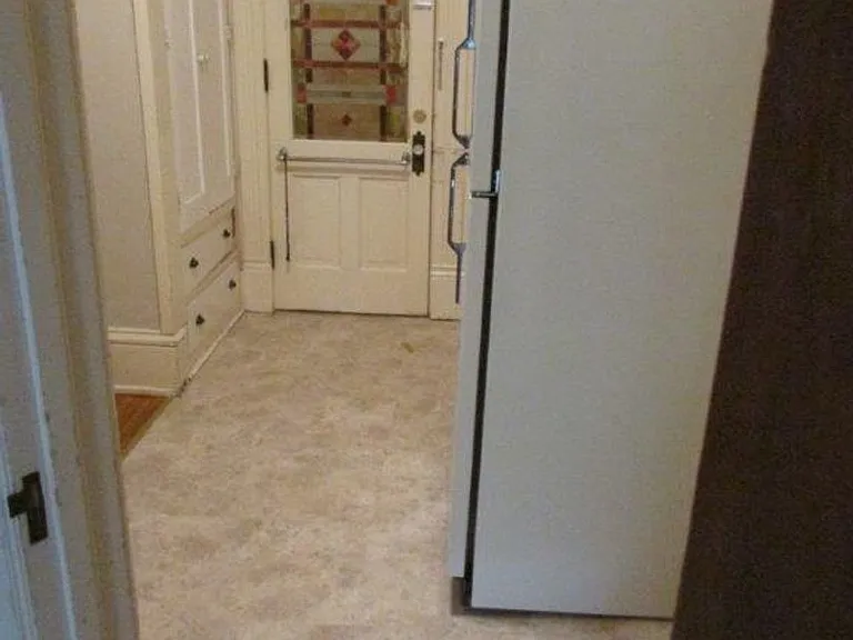 121 E Gilman St — Photo 31