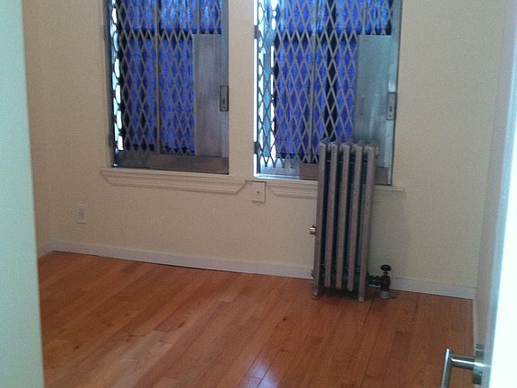 3rd image of 146 17th St APT 4C