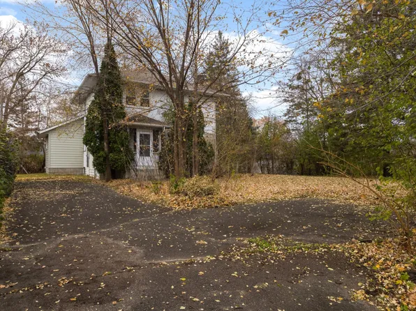 1890 Hamline Ave N, Roseville, MN 55113