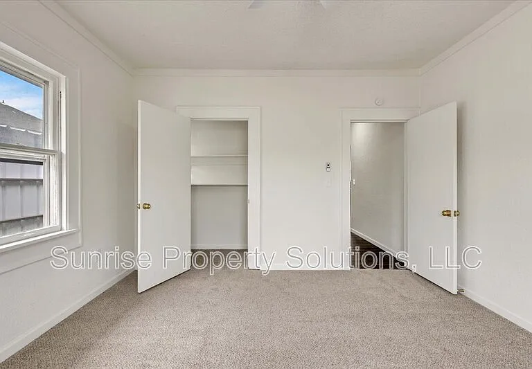 1704 NW 32nd St — Photo 8