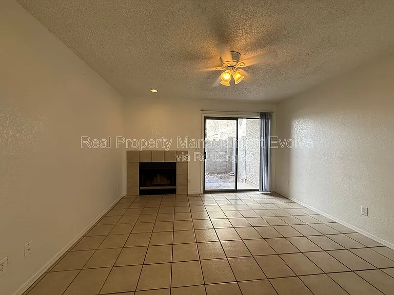 533 W Guadalupe Rd #1105 — Photo 3