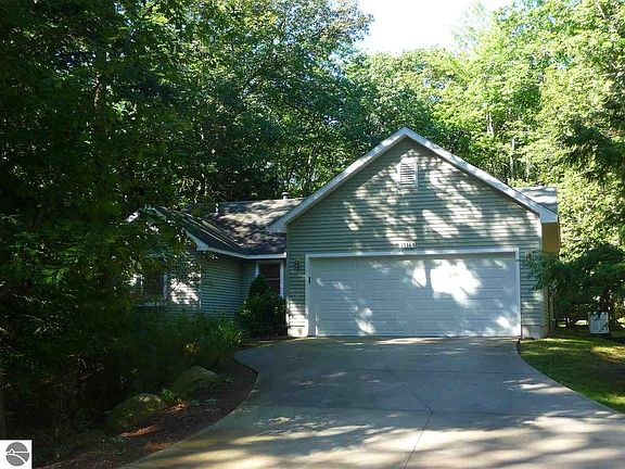 2nd image of 13169 N Knollwood Dr