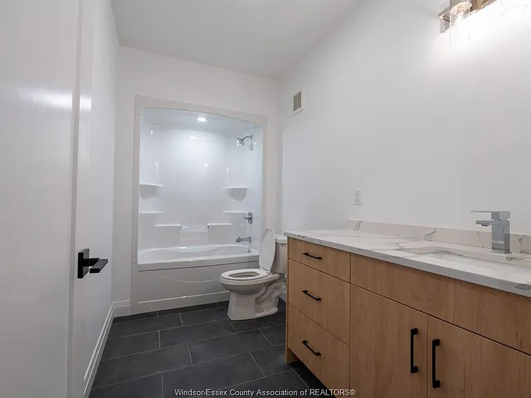 987 Ford Blvd #2 — Photo 10