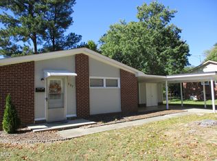 727 Oakgrove Dr, Graham, NC 27253