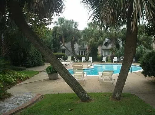 4206 Paradis Ln — Photo 32