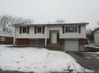 3210 Maple Ln, Hazel Crest, IL 60429