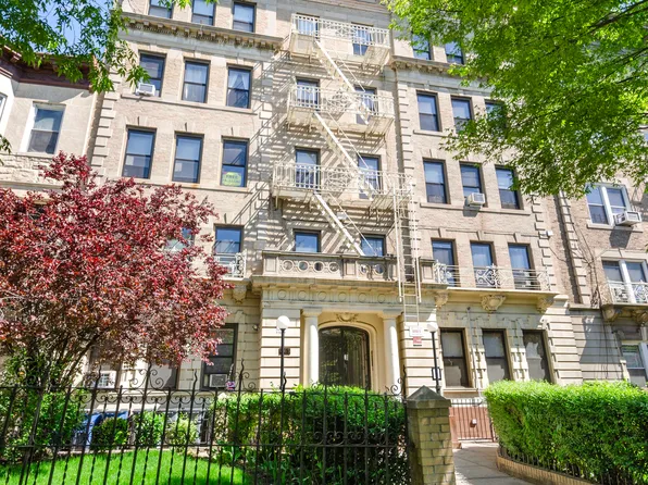 465 Eastern Parkway D image 1 of 6