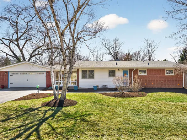 1009 Meadow Ln, Elgin, IL 60123