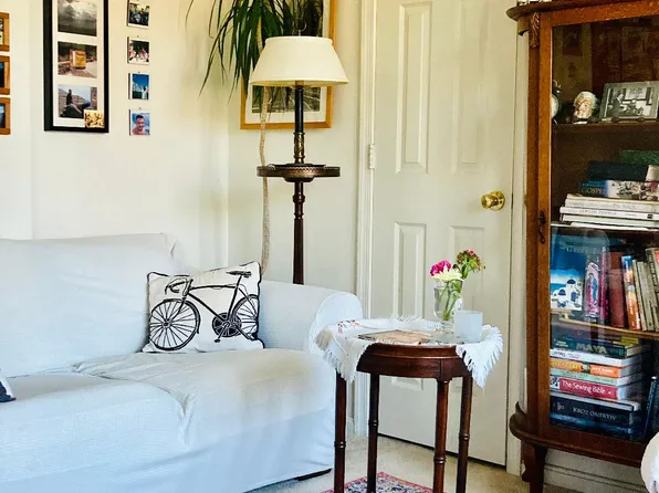 3125 Mount Pleasant St NW APT 302, Washington, DC 20010